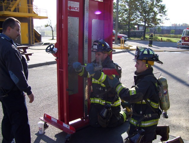 Forcible Entry/Door Opening Simulator